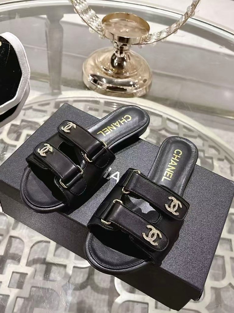 Chanel Rhinestone Interlocking Cc Leather Slip On Mules